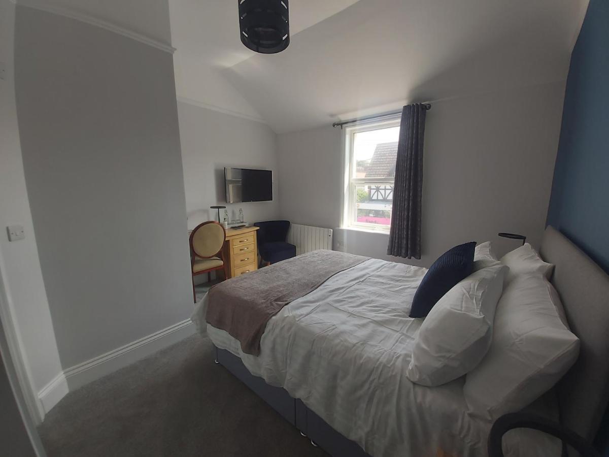 Bay House Bed & Breakfast Totland Dış mekan fotoğraf